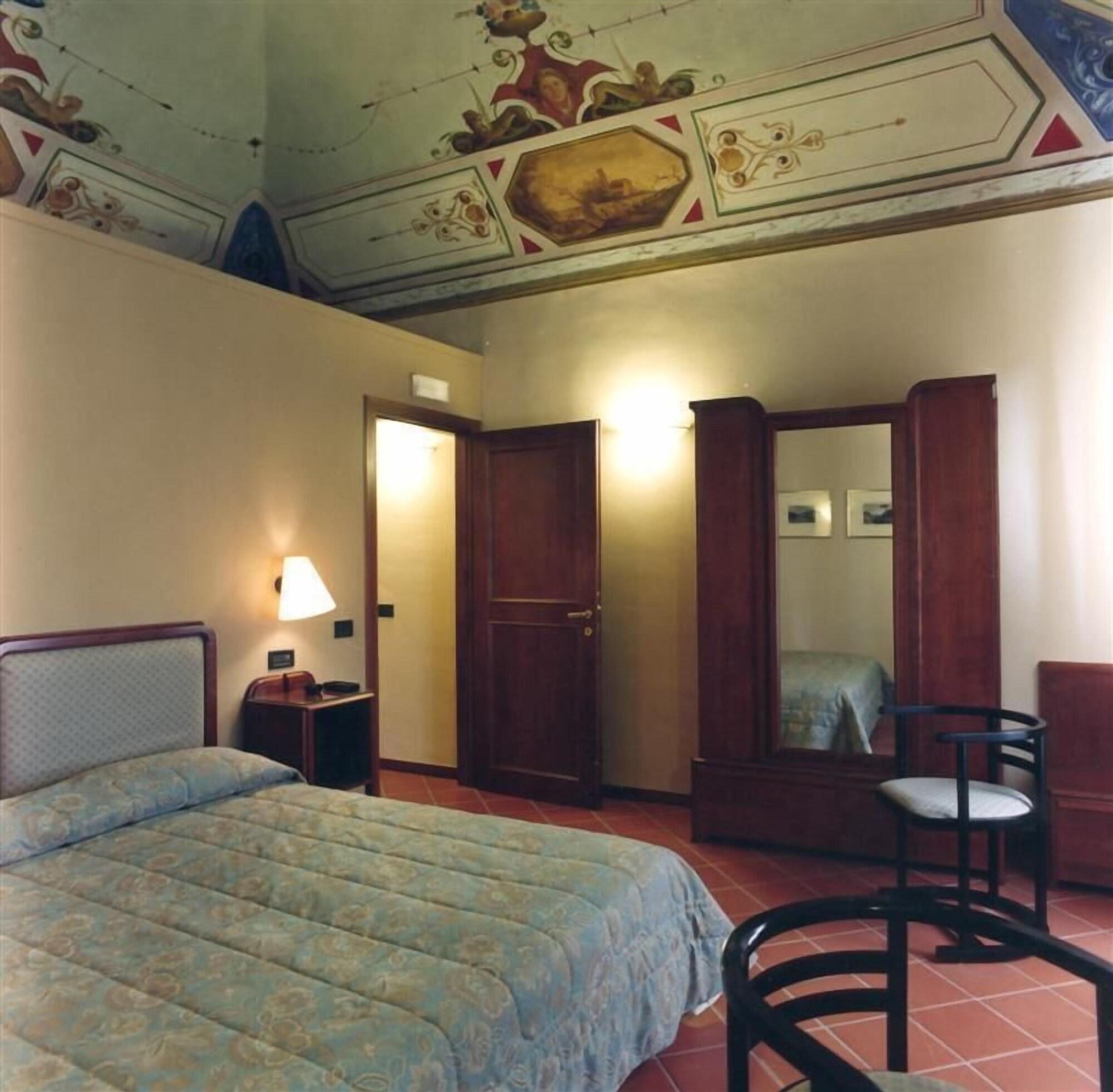 Hotel Palazzo Bocci Spello Room photo
